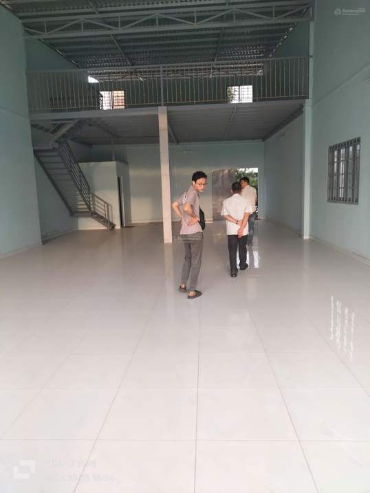 GẤP! CHO THUÊ KHO, NHÀ XƯỞNG (8 x18m.) 144M2 GIÁ CHỈ 20 TRIỆU TẠI ĐƯỜNG QUỐC LỘ 50, BÌNH CHÁNH