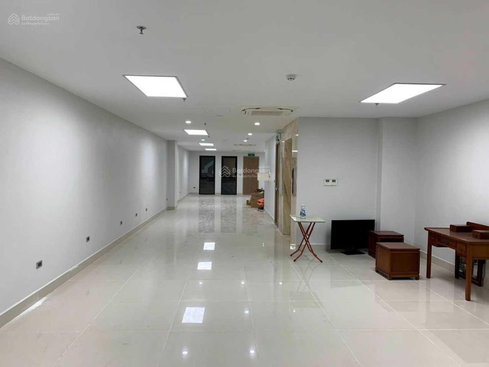 Cho thuê văn phòng phố Lạc Trung, Hai Bà Trưng, Hà Nội, DTSD 25m2, 145m2, giá 3,5tr - 19tr/tháng