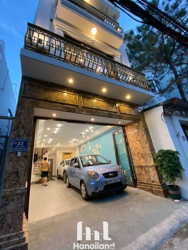 Bán Nhà Lô Góc Việt Hưng, Long Biên 
   🌟 Diện  52m²
    📍Xây 7 Tầng
   🌟Giá: 13,2 tỷ